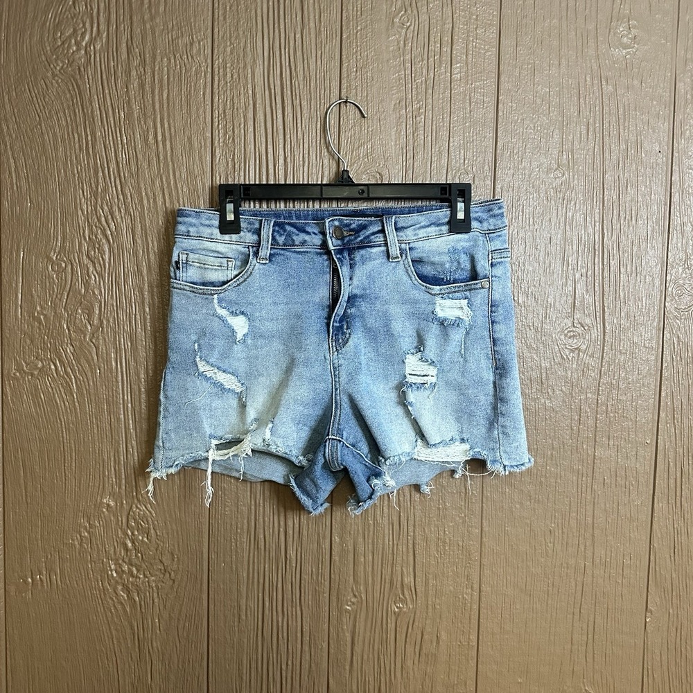 Judy Blue Distressed High Rise Denim Shorts  Sz L Light Wash Stretch Vacation